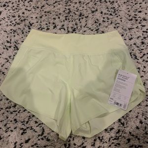 athleta run with it short